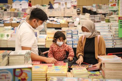 Mengoleksi Buku