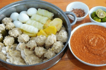 Siomay Bandung Lezat