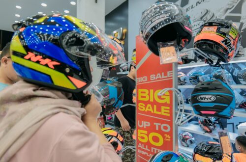 Ilustrasi diskon helm untuk artikel Jakarta Fair 2026: Diskon Helm Hingga 50%